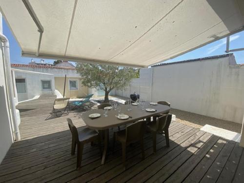 Photo de la galerie de l'établissement Villa Les Elfes 150 m de la plage, à Saint-Gilles-Croix-de-Vie