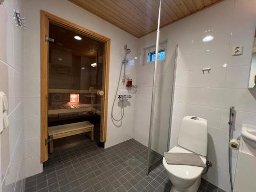 Foto Saunallinen keskustayksiö ja ilmainen yksityinen parkkipaikka 6