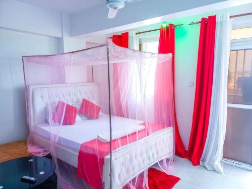 Ένα ή περισσότερα κρεβάτια σε δωμάτιο στο studio with balcony in Kisimani apt 409