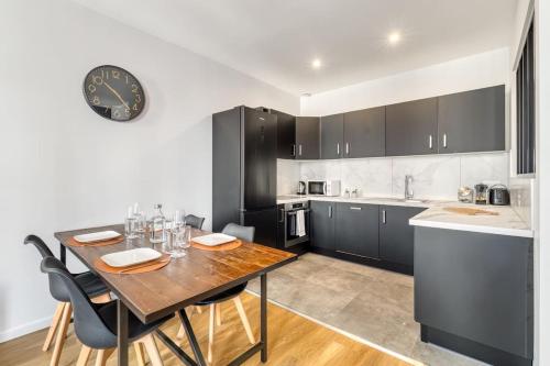 Photo de la galerie de l'établissement ZenBNB / Cosmo / Chambre N°2 / Proche Tram/Gare, à Annemasse