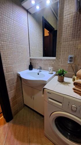 LERA Apartment-free public parking nearby