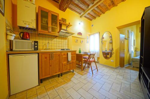 Dapur atau dapur kecil di Gest Short Rent Siena 1