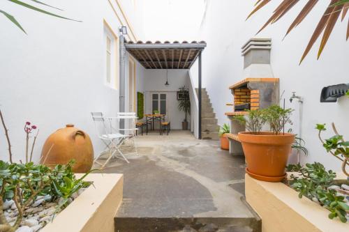 Canto do Atlantico - City Centre with Air Conditioning, Private Garage and Outdoor Patio