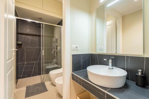 Chic Apartment in NoLo: Style and Comfort in Milan