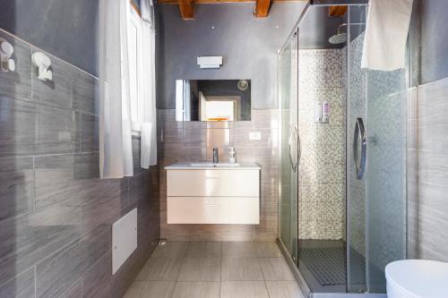 A bathroom at Mary's House