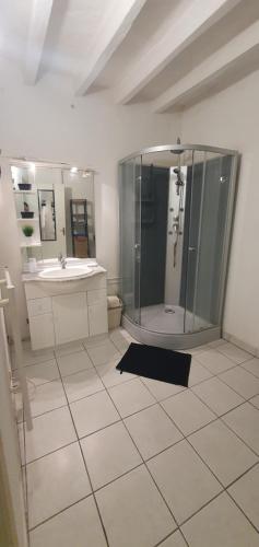 Ванна кімната в L'escapade des châteaux & beauval