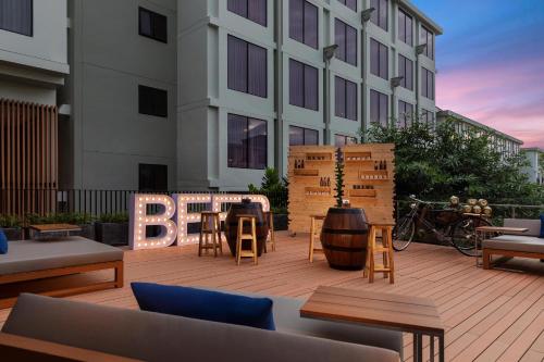 Bangunan di mana terletaknya hotel