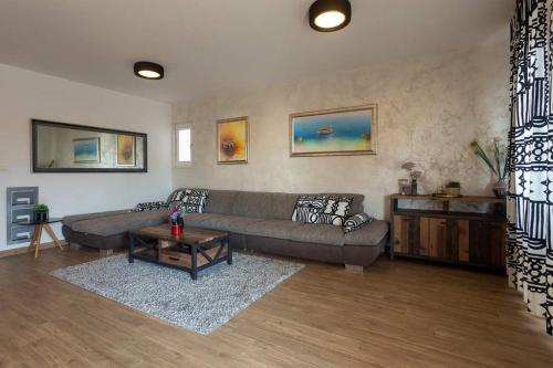 Family-friendly apartments with swimming pool Businci, Ciovo - 21999