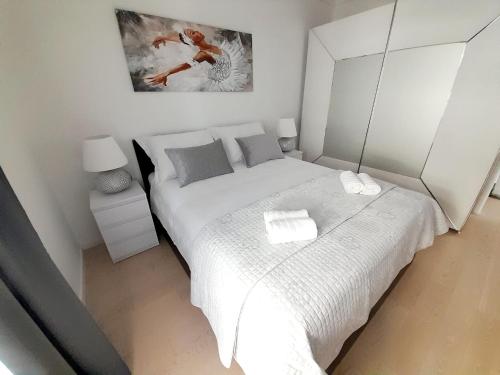 Apartments with WiFi Split - 22872