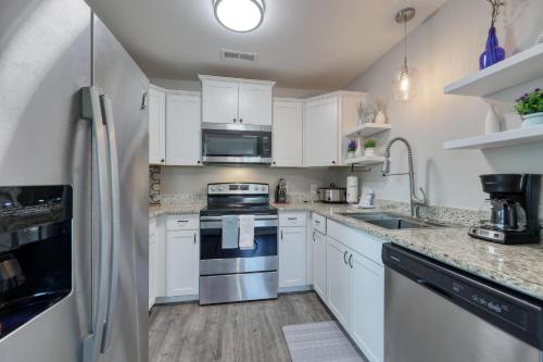 1408 Perrin Dr, Unit A - Ocean Walk Sleeps 8 photo 10