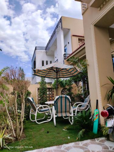 Taman di luar House In lahore