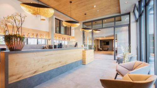 Posezení v ubytování Heuboden Hotel Heu.Loft Freiburg