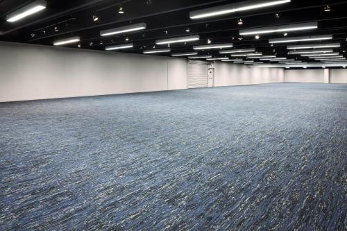 a large empty room with a large floor at The Westin Galleria Houston in Houston