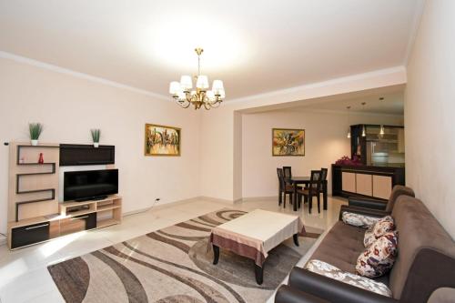 Northern Avenue, 2 bedrooms Luxury, New Renovated apartment HH666