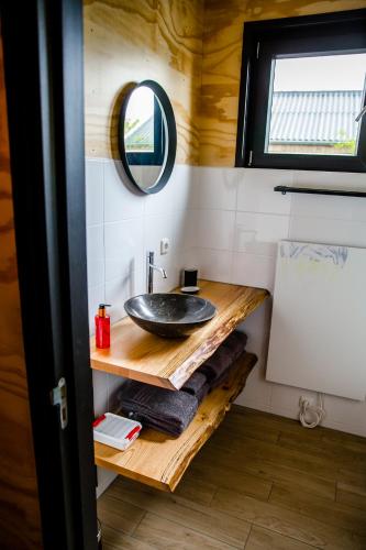 Φωτογραφία από το άλμπουμ του Pean-buiten Waterlodges σε Nes