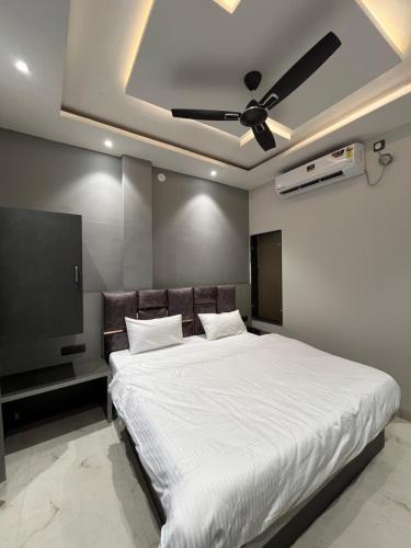Легло или легла в стая в Hotel Shiva Palace
