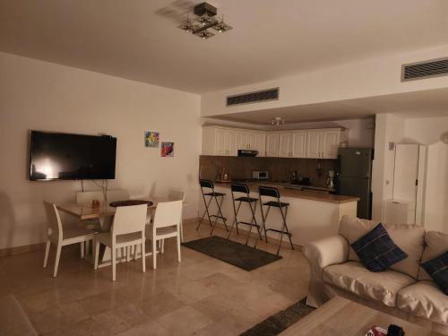 Η κουζίνα ή μικρή κουζίνα στο Elgouna - Directly To The Marina