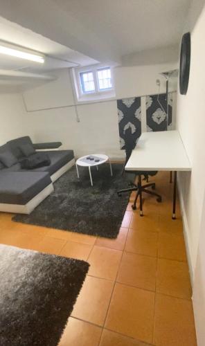 Downstairs Apartment With Garden