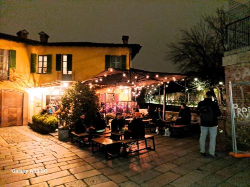 Il Giardino dell'Artista con Parcheggio e Giardino a Milano