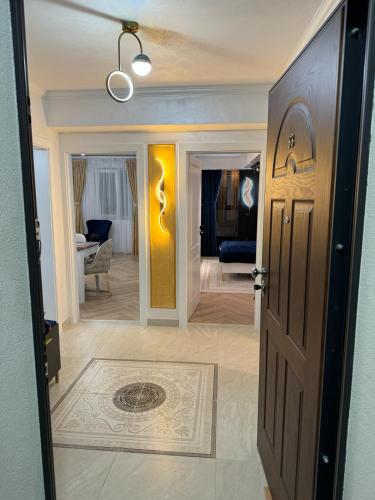 Postel nebo postele na pokoji v ubytování FancyLux Elegance Apartament