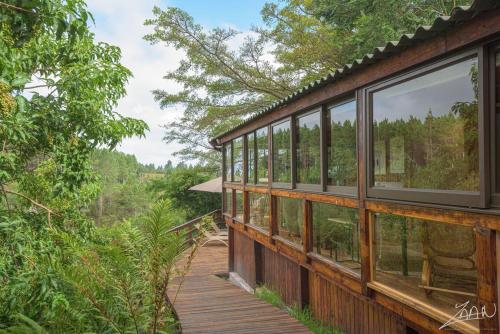 Giardino di The Fernery Lodge & Spa