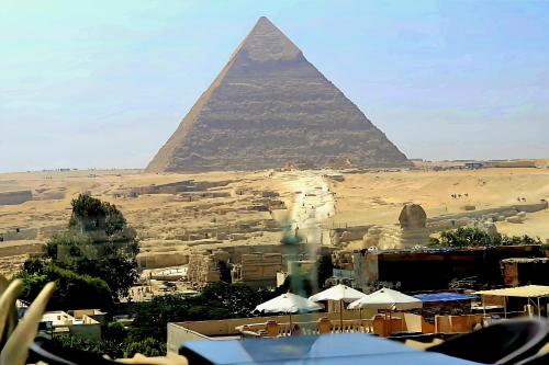 Gallery image of Pyramids MAGIC INN in Cairo