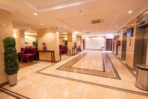 Majoituspaikan فندق جواهر البيت مكة محبس الجن aula tai vastaanotto