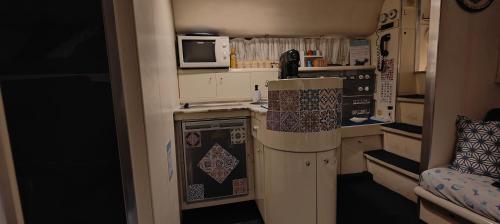 Desirè Charming House Boat photo 13