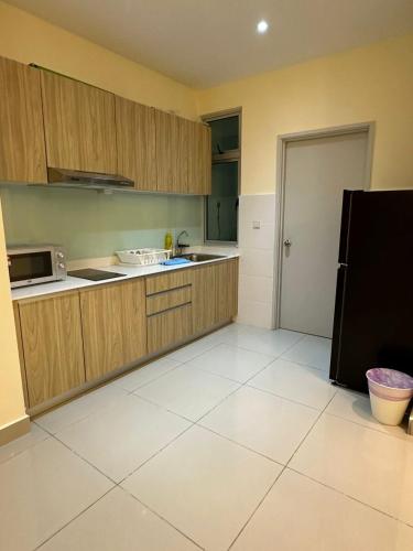 Dapur atau dapur kecil di Meridin Bayvue 3 Bedroom