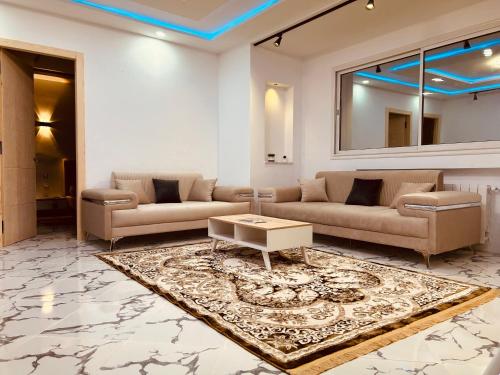 Χώρος καθιστικού στο 2 bedrooms Smart Home 5m drive to the Sea