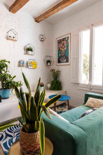 Enchanting 2 BR flat with terrace near Plaça Espanya