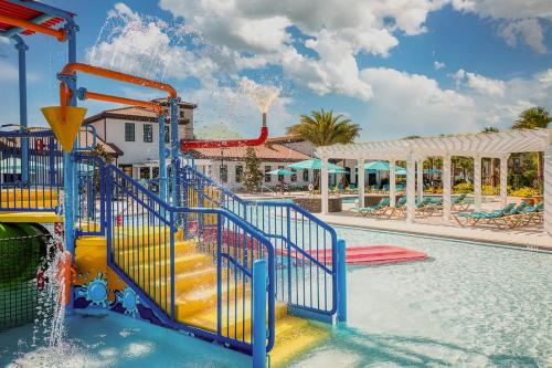 Villa w private pool & water park photo 8