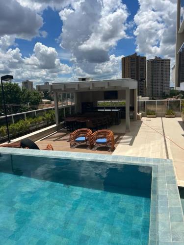 Kolam renang di atau dekat dengan Loft alto padrão, último andar Uptown c/ garagem