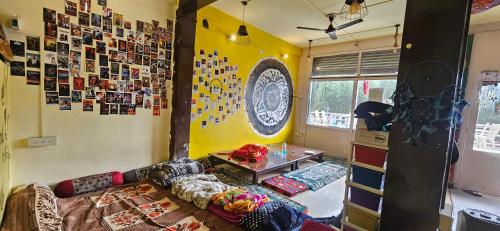 Gambar di galeri bagi Shanti Cafe & Hostels di Kasol