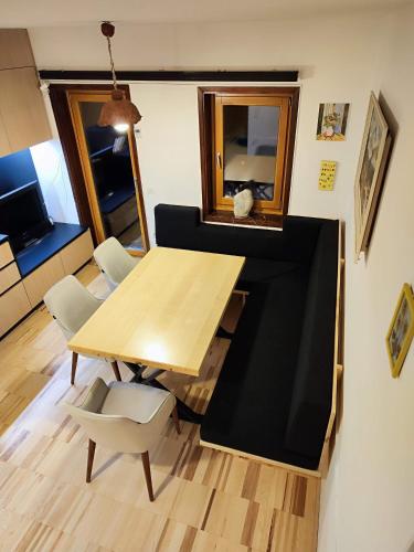 Χώρος καθιστικού στο Tree Top Rogla Apartment