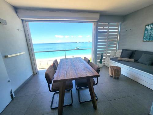 Posezení v ubytování New Sea view Appartment Passion Bleu Marine Confortable