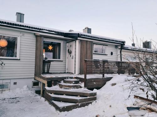 Narvik Mountain Homes Sunset View and Sauna v zimě