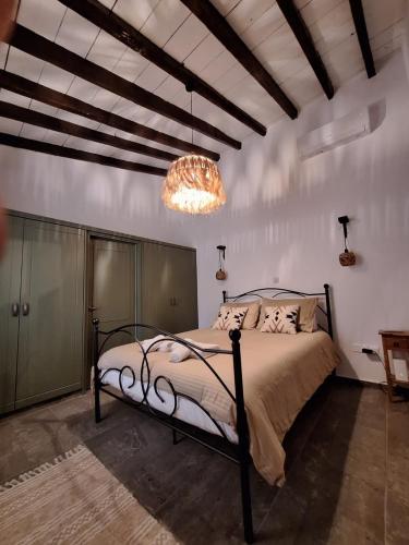 Ένα ή περισσότερα κρεβάτια σε δωμάτιο στο Jennas House