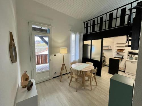 Joli T3 duplex Compans Cafarelli