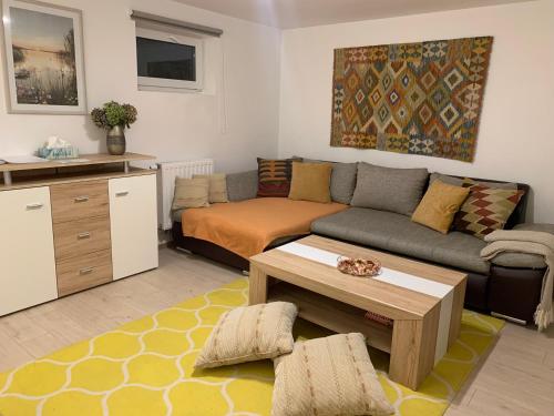Posedenie v ubytovaní Pommedi Apartman