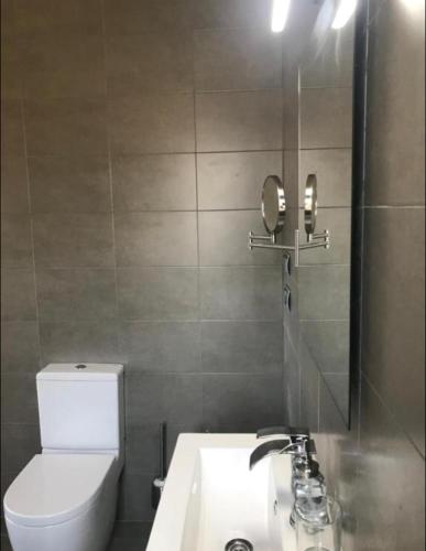 Ένα μπάνιο στο Casa Iparra Txiki Berri
