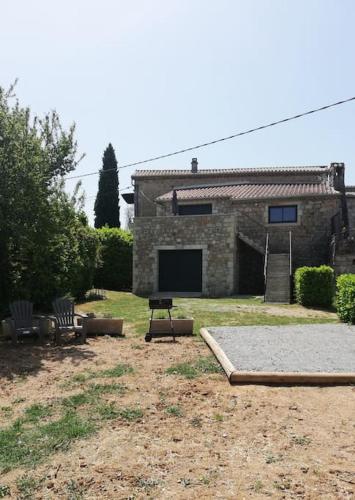 Φωτογραφία από το άλμπουμ του L'oustalou σε Saint-Genest-de-Bauzon