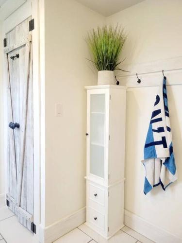 Gallery image of Lazy Daisy - Perfect cottage for a Lake Erie getaway! in Port Colborne