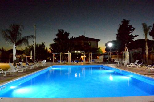 Πισίνα στο ή κοντά στο B&B Villa Anna