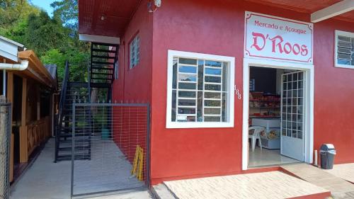 Bangunan di mana terletaknya rumah percutian