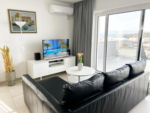 Melassy Penthouse