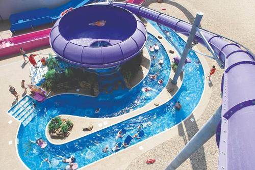 Kolam renang di atau dekat dengan Cleethorpes beach haven site