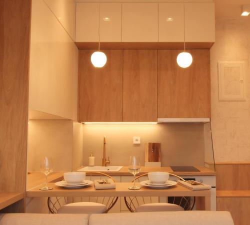 Beautiful and Cosy Rooftop Studio - Fantastic View, Next to Athens Tower