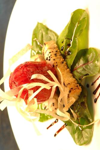 ホテルの敷地内または近くでの食事または食べ物