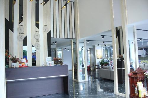 Lobbyen eller receptionen på Khách sạn Phước Lộc Thọ 2 - 福禄寿